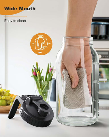 VA1KENE 64oz pitcher shows measurement marks for precise pouring.