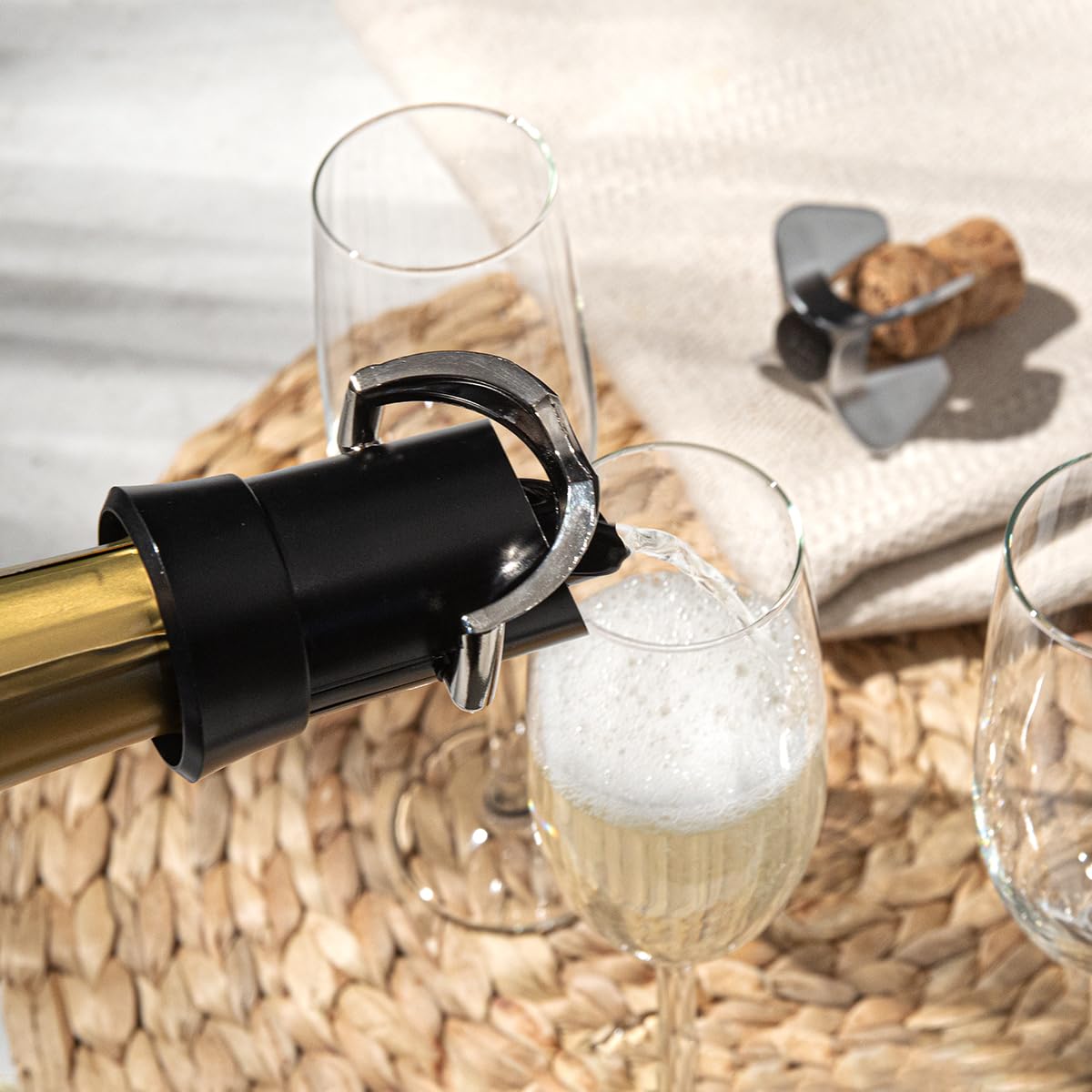Vacu Vin Premium Champagne Stopper non-drip spout delivers precise pours