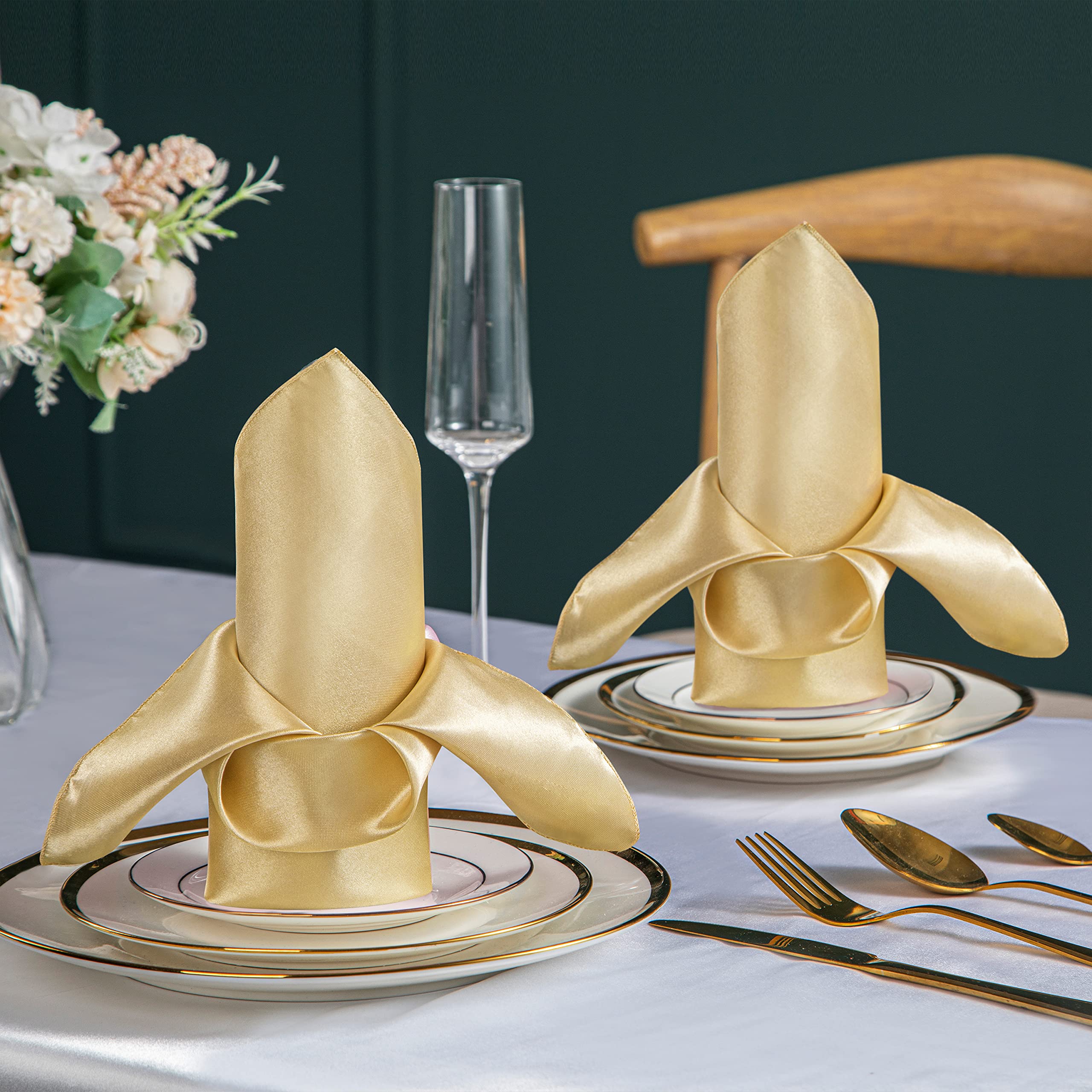VACVELT gold satin napkins display for banquet tables to enhance luxury ambience