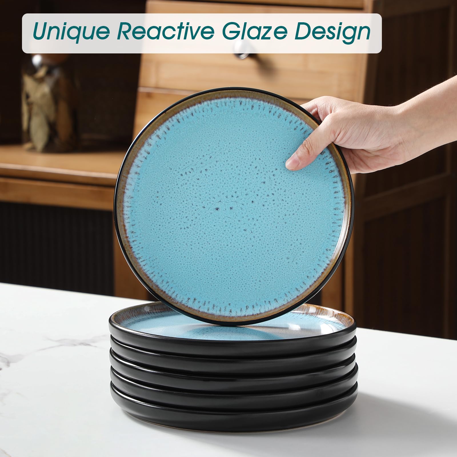 Vancasso AMBER glaze close-up shows mineral finish and color shifts.