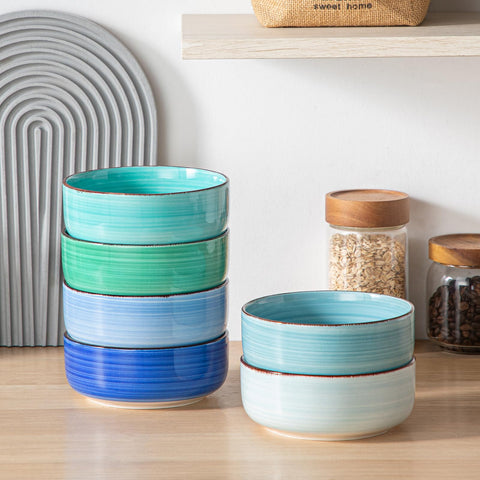 Vancasso Bonita 24oz glaze resists fading for long-lasting table appeal.