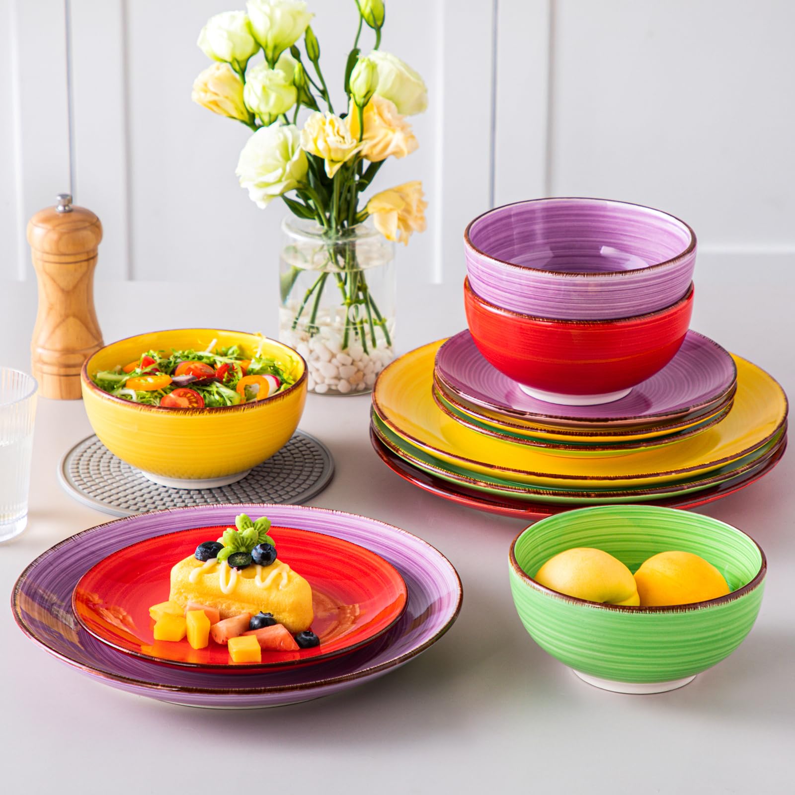 Vancasso Bonita colorful bowls set brightens holiday or everyday gatherings.