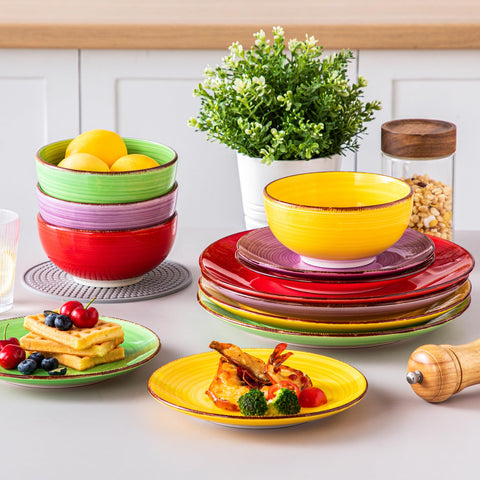 Vancasso Bonita dinnerware display showcases a complete 4-person service.