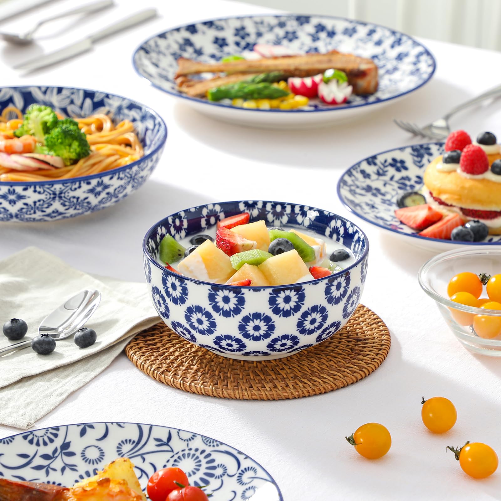Vancasso Selene blue-and-white glaze evokes timeless sophistication.