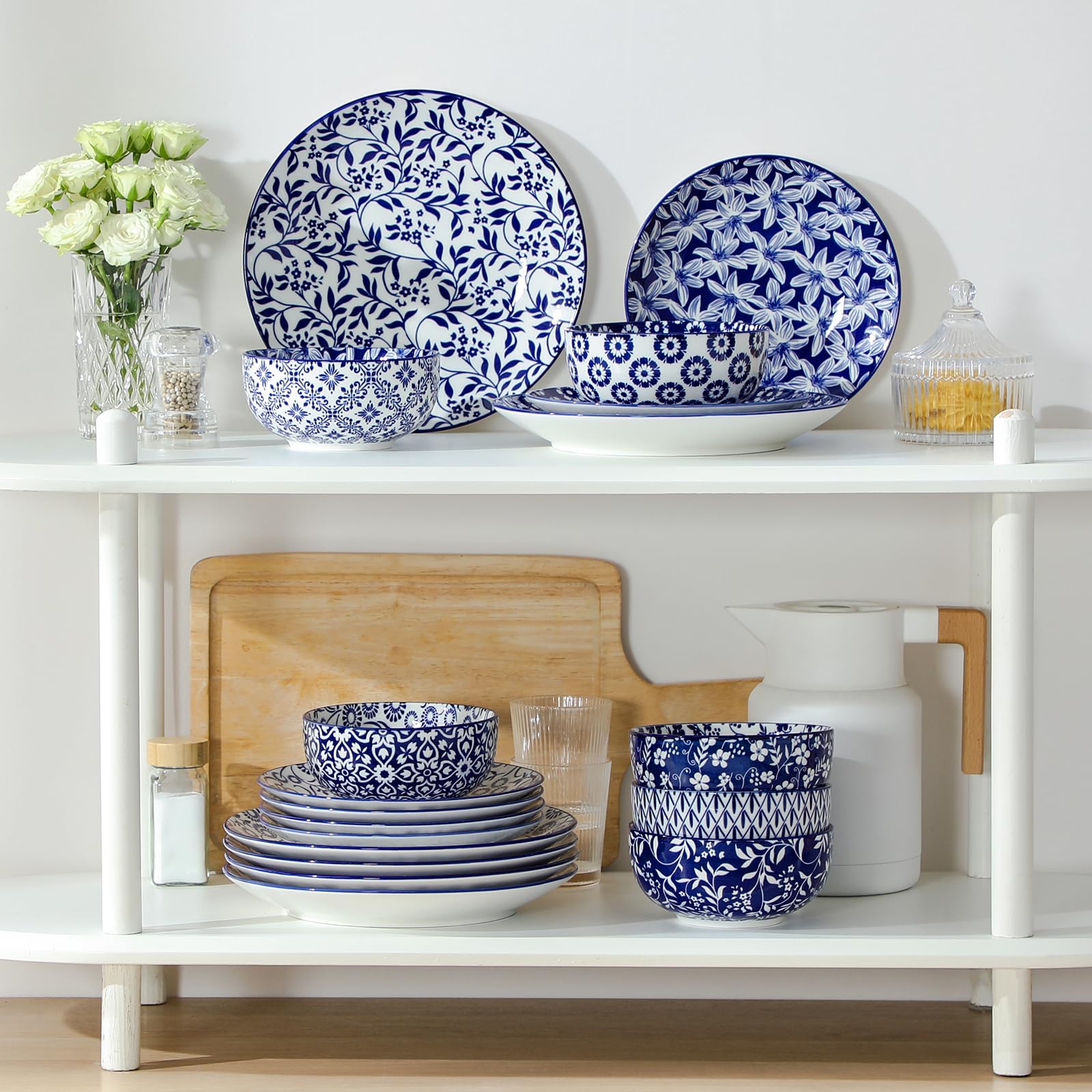 Vancasso Selene makes a thoughtful gift for weddings or housewarmings.