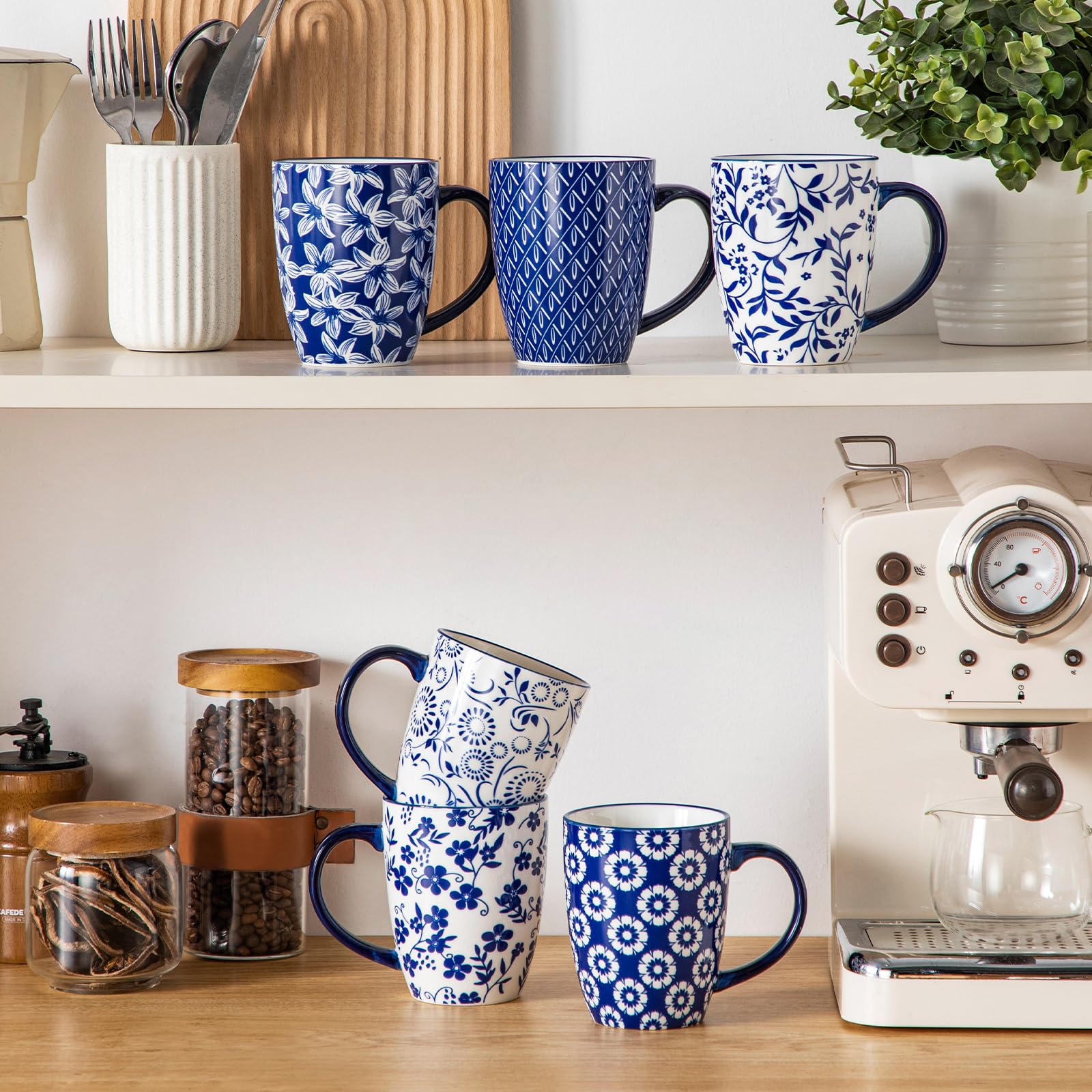 Vancasso Selene dishwasher-safe mug easy to clean after meals.