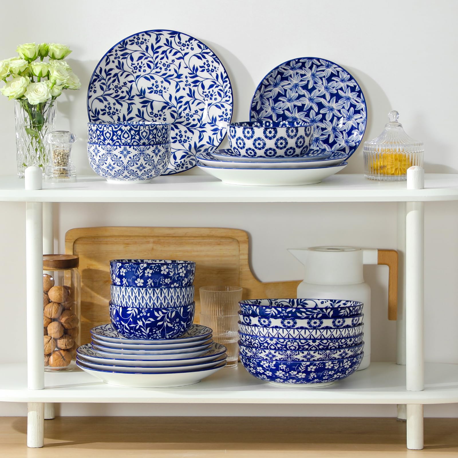 Vancasso Selene stackable design saves cabinet space and makes storage easier.
