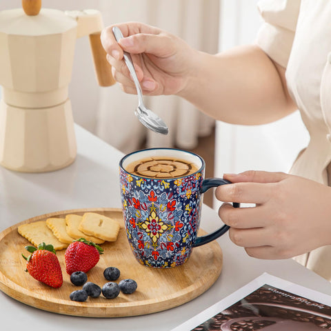 Vancasso SIMI microwave-safe-mug suited for quick reheats.