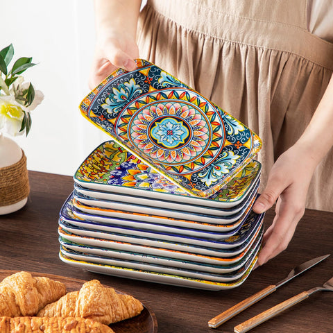 Vancasso Simi dishwasher-safe surface for easy cleanup after meals.