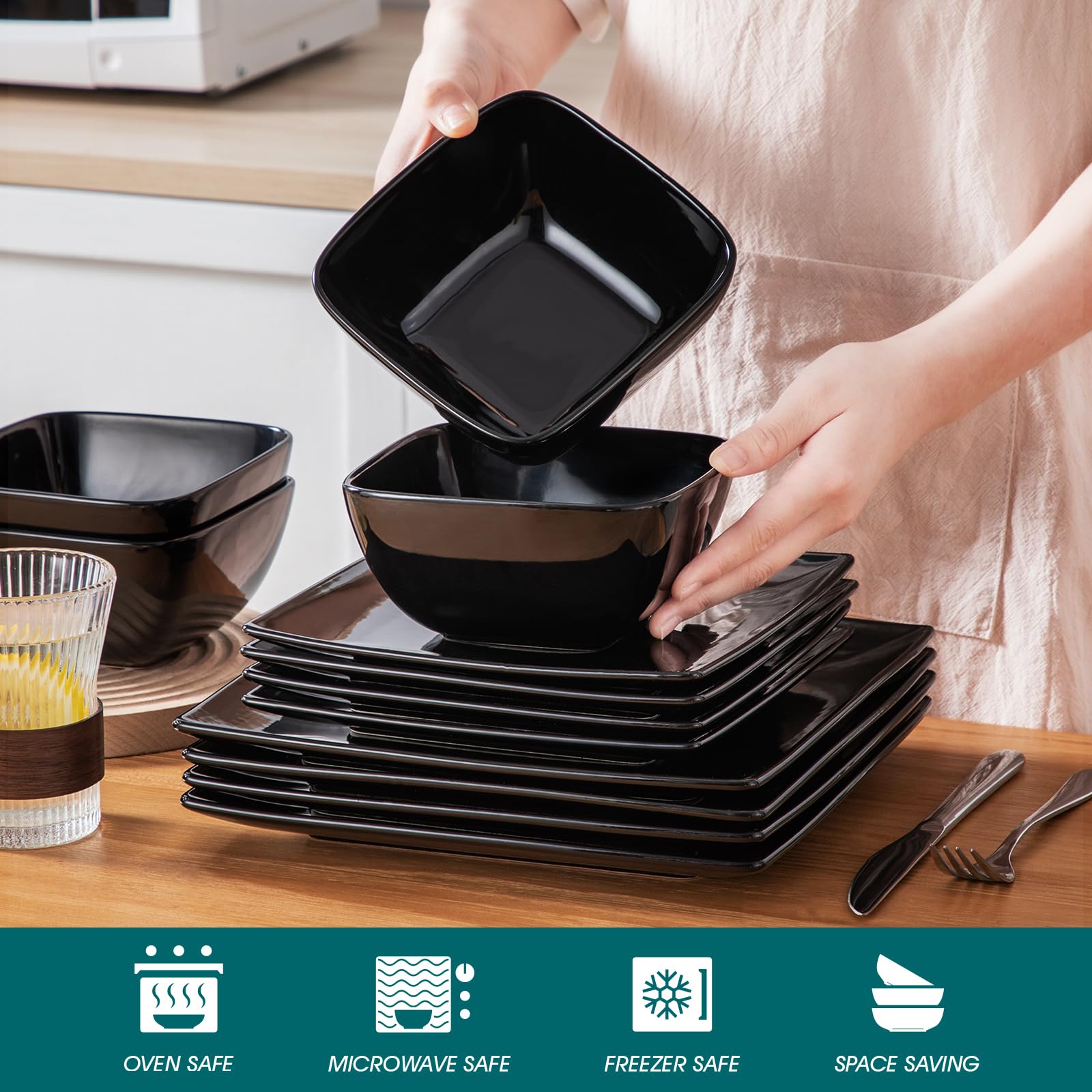 Vancasso Soho square dessert plate side view, versatile for starters and sweets.