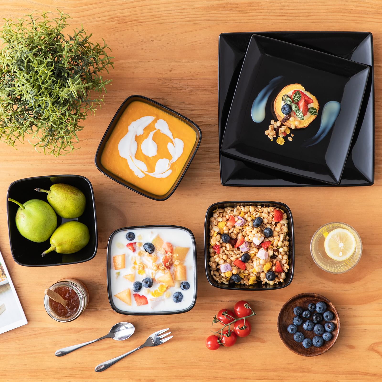 Vancasso Soho packaging box, ready for gifting and celebrations.