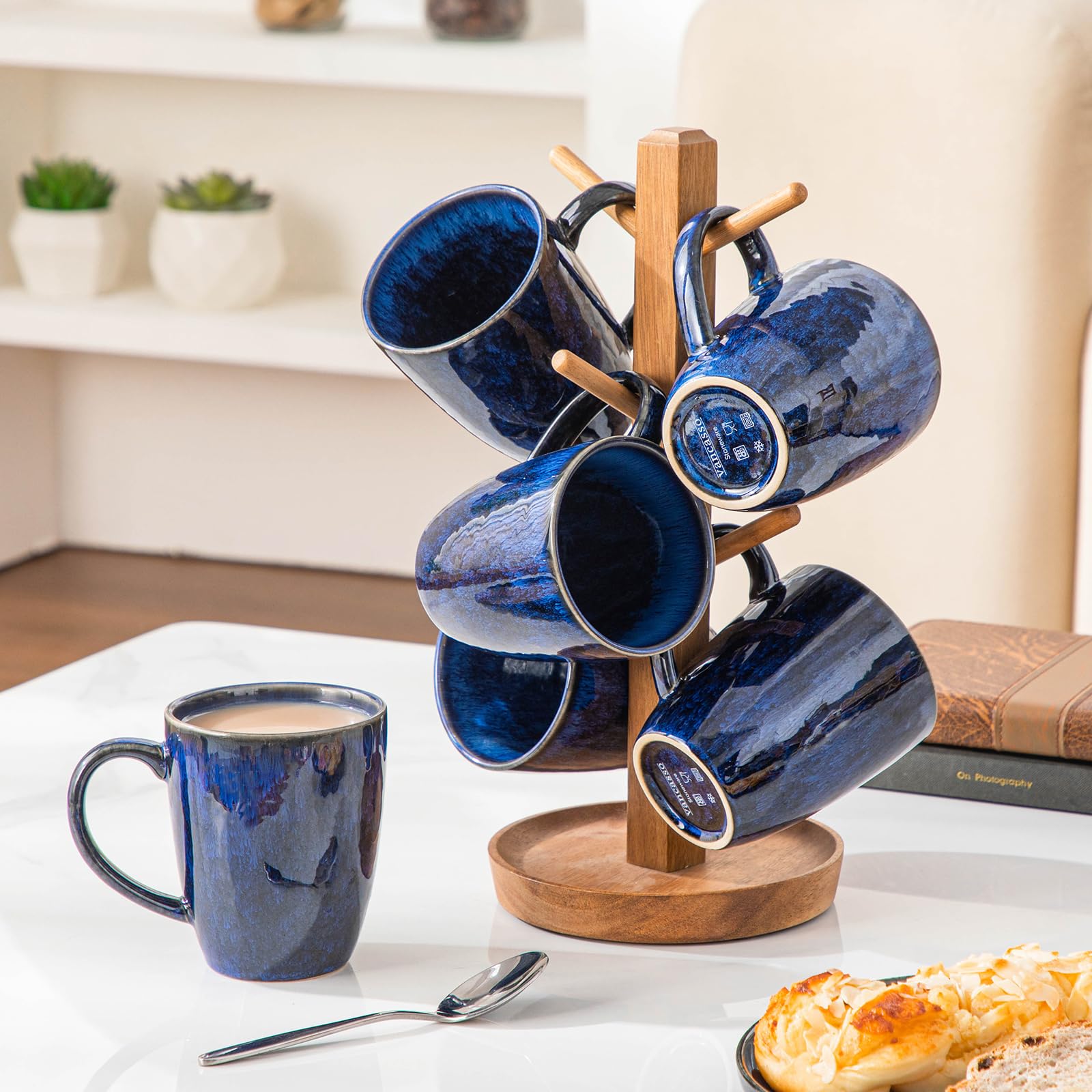Vancasso STARRY minimalist glossy blue finish enhances casual dining