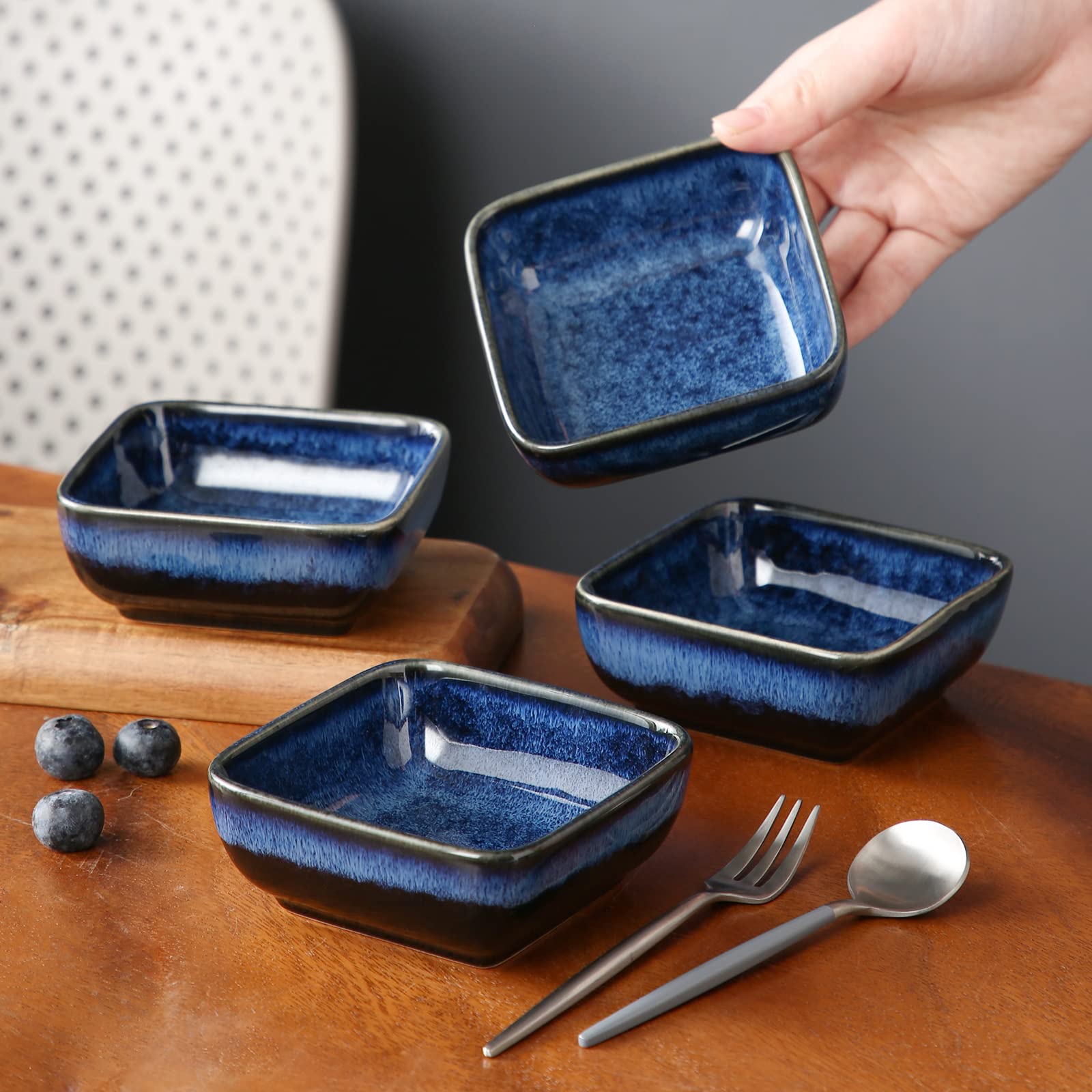 Vancasso Stern set is ideal for dips sauces and small appetizers at gatherings.