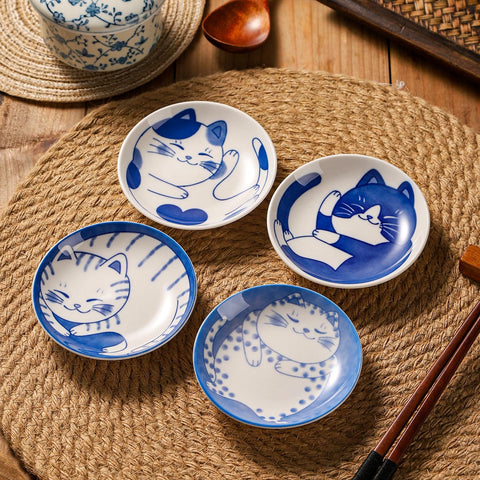 VanEnjoy blue white ceramic plates showcase clean lines and subtle elegance