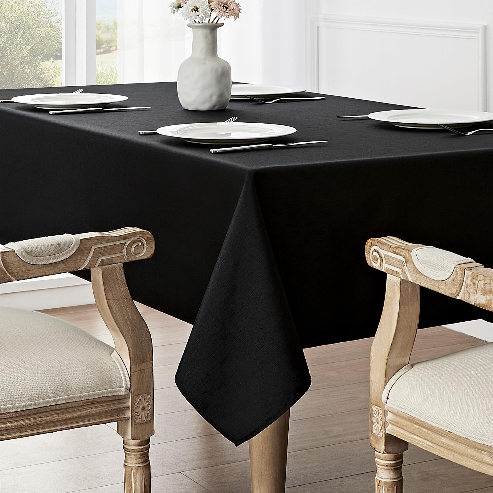Veblandy wrinkle-free finish after folding for a neat table setting