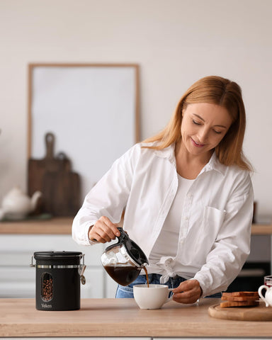 Veken 16oz capacity keeps a standard coffee supply ready