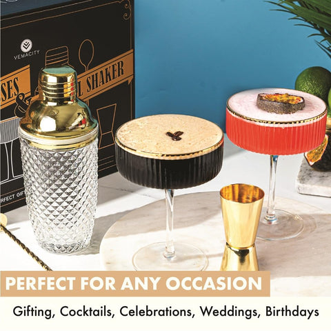 Vemacity gold bar spoon with muddler top for layered flavors.