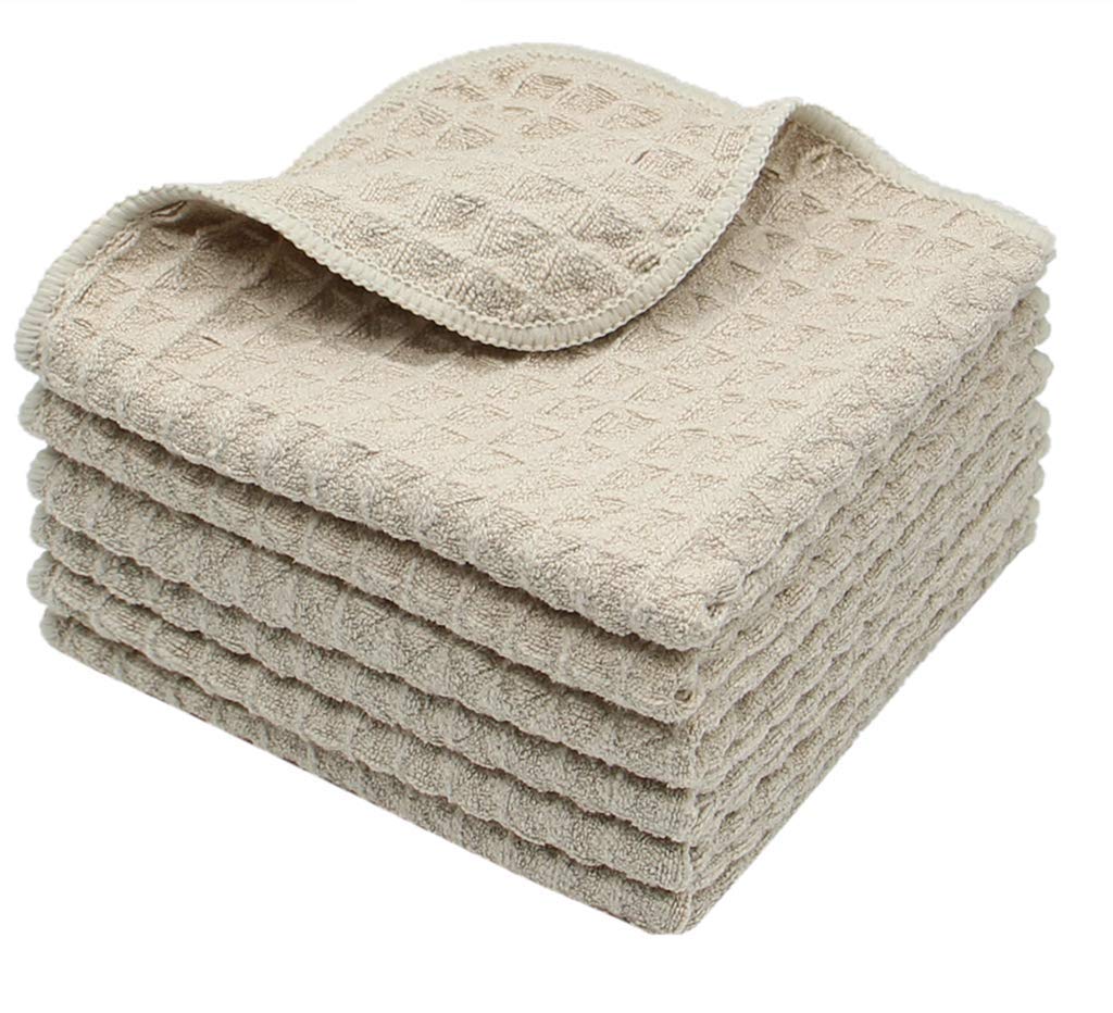 VeraSong waffle-weave microfiber cloth shows strong absorption for quick drying.