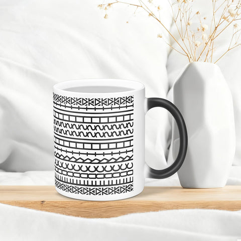 Vesici heat-change mug packaging as a ready-to-gift option.