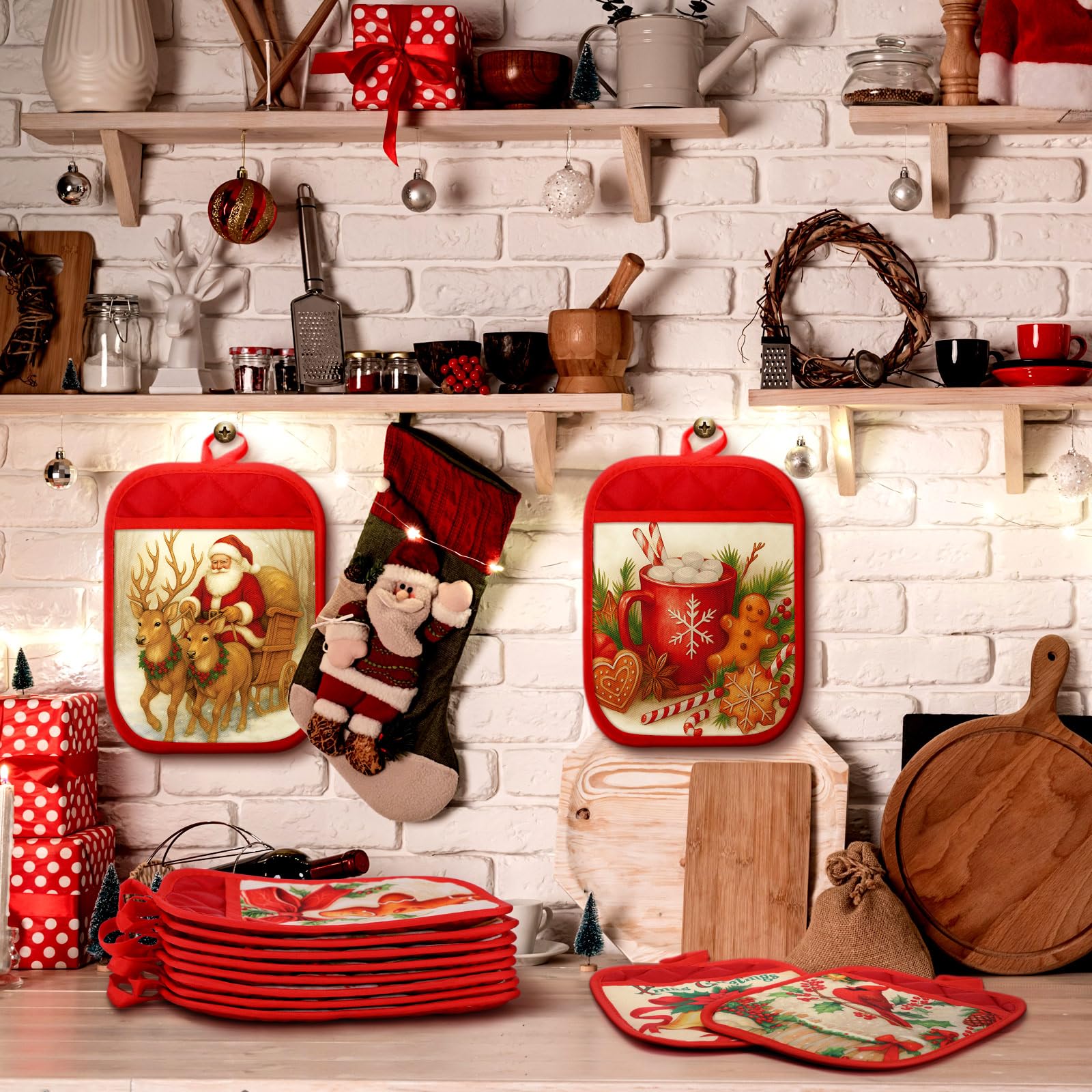 Vesici heat-resistant pot holder showcases bright colors for safe oven use.