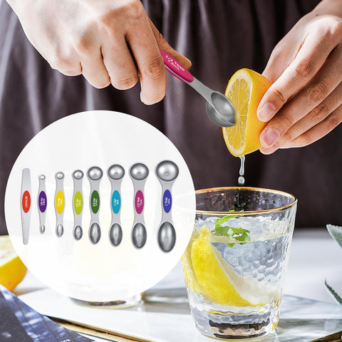 Vfuni dual-sided design measures dry and liquid ingredients with ease.