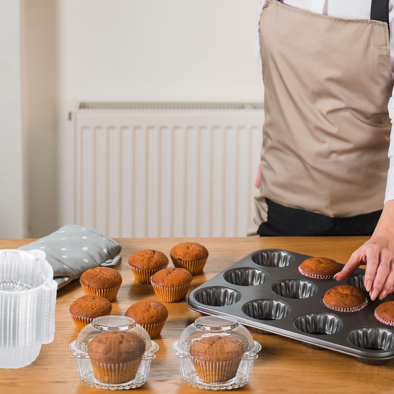 VGOODALL food-grade plastic containers keep cupcakes fresh and organized.