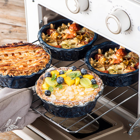 Vicrays ceramic pie pan microwave-safe design speeds quick baking.