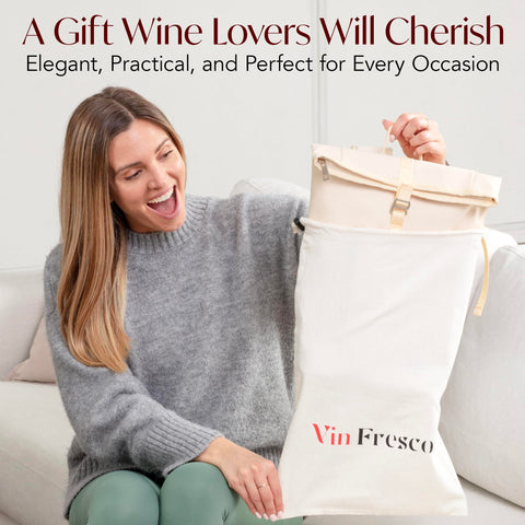 VIN FRESCO two-bottle tote with tumblers suits travel-friendly picnic setups.