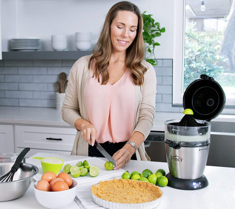 VINCI compact black stainless-steel design fits modern kitchens.