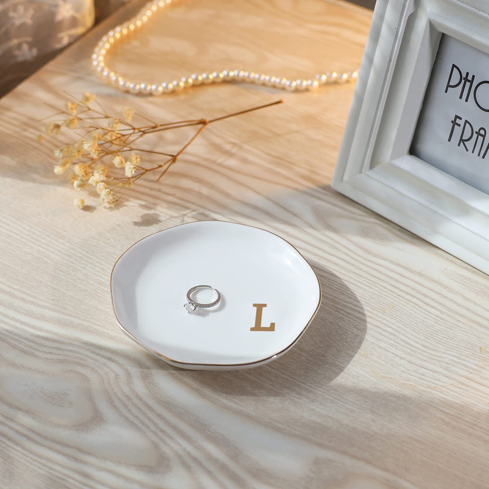 VINCOMIC jewelry tray on nightstand enables quick morning access to rings and earrings.