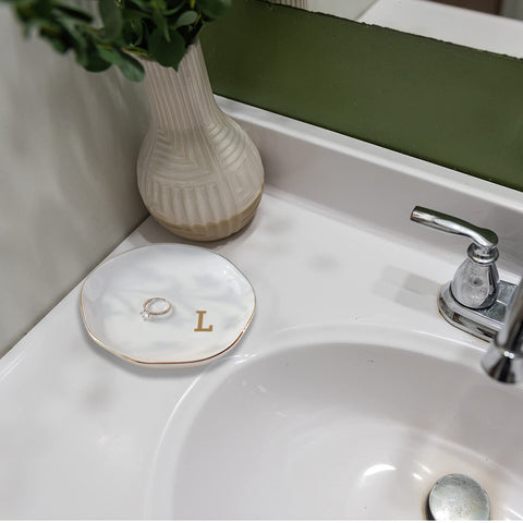 VINCOMIC ring dish by bathroom sink protects small pieces during daily routines.