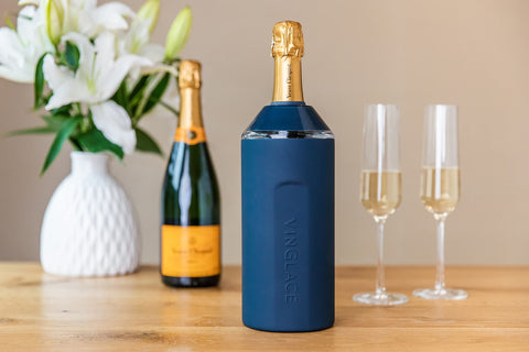 Vinglacé bottle chiller top cap removal shows easy insertion