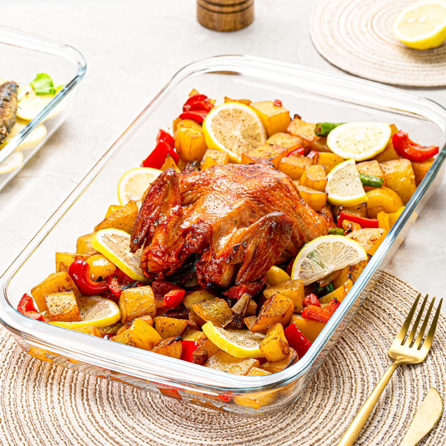 VIPHIEC two-dish set for oven-to-table serving, simplifies meal presentation.