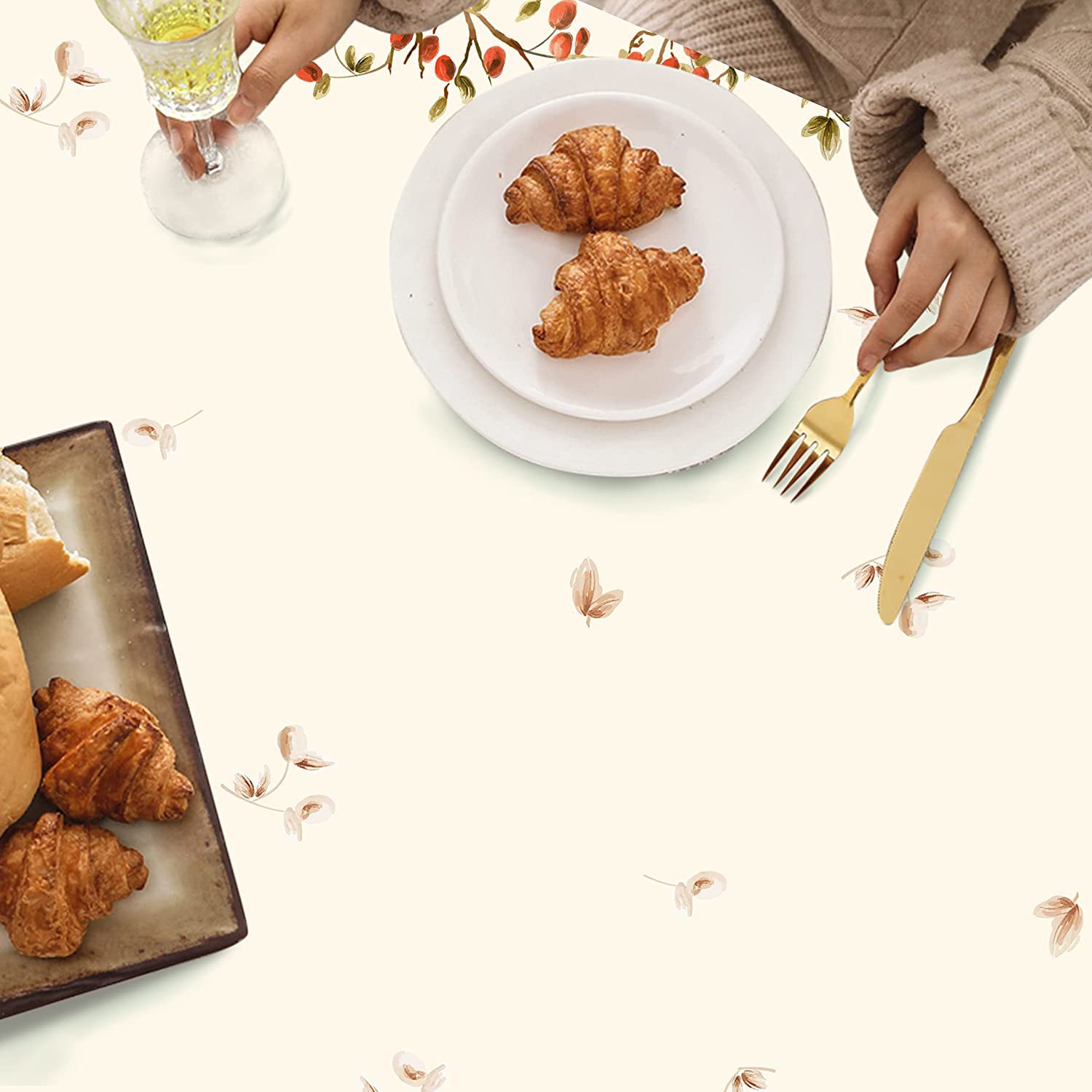 Virtumob oval tablecloth for indoor and outdoor use