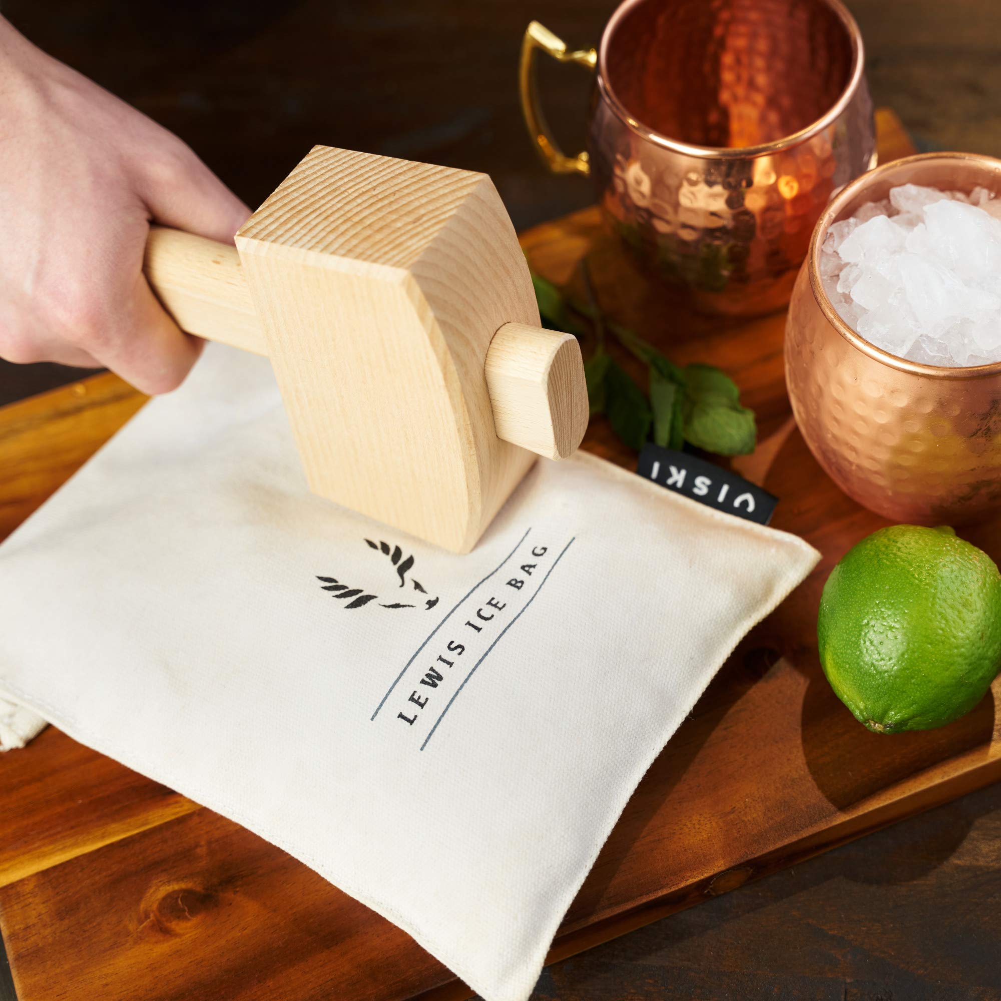 Viski cocktail prep scene with crushed ice ready for mixing.