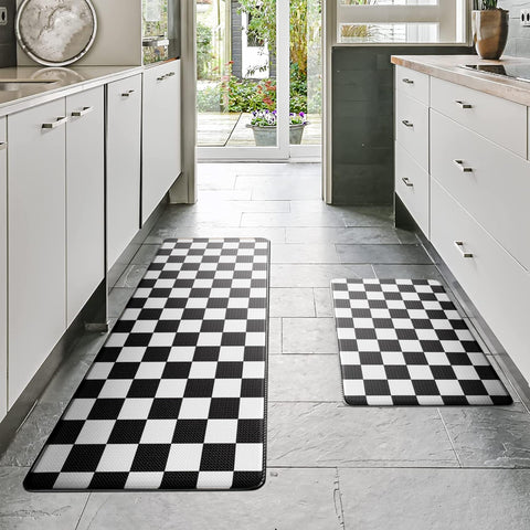 VivaNest anti-fatigue foam close-up shows cushioned support for cooking.