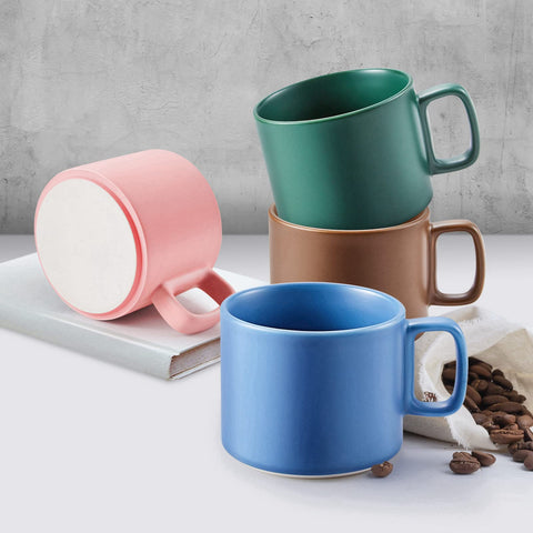 VOBAGA pink ceramic mug close-up highlights smooth glaze.