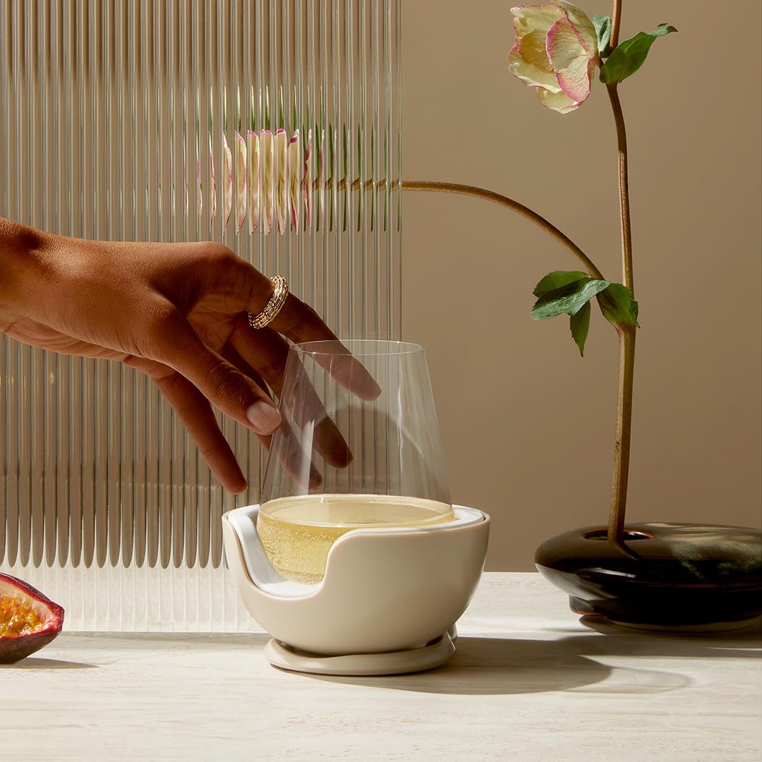 VoChill magnets provide a smooth, secure connection between parts.