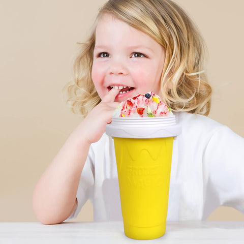 VOIEOV Slushie Cup demonstrates easy-use squeeze action for DIY frozen treats.