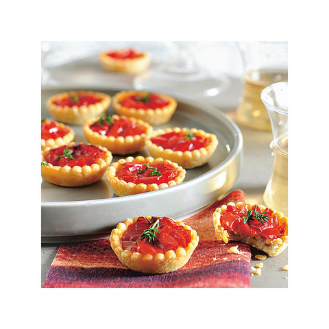 Dishwasher-safe VOIRBLEU tart mold ensures quick cleanup after baking.