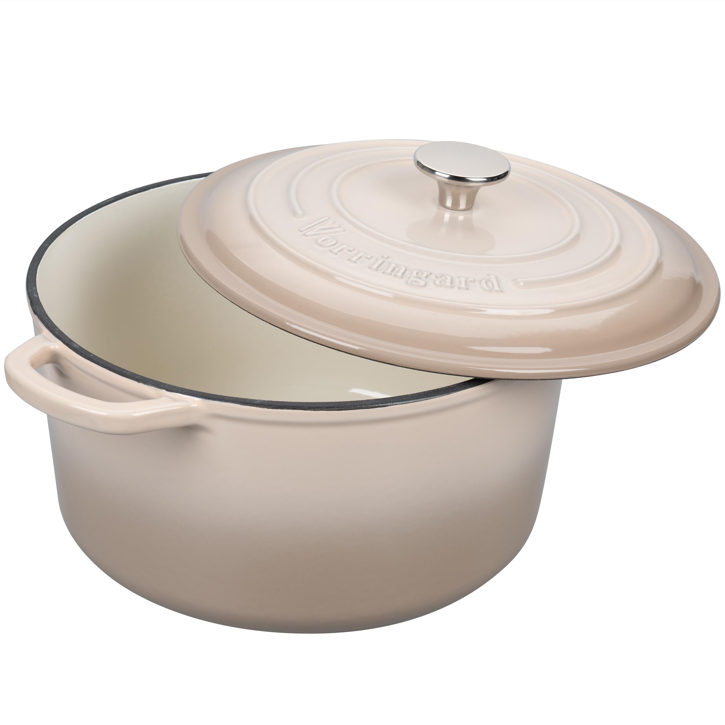 Braised dish in Vorringard 4.5-quart enamelled pot with rich sauce