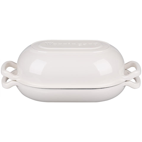 VORRINGARD loop handles provide a secure grip when transferring to table.