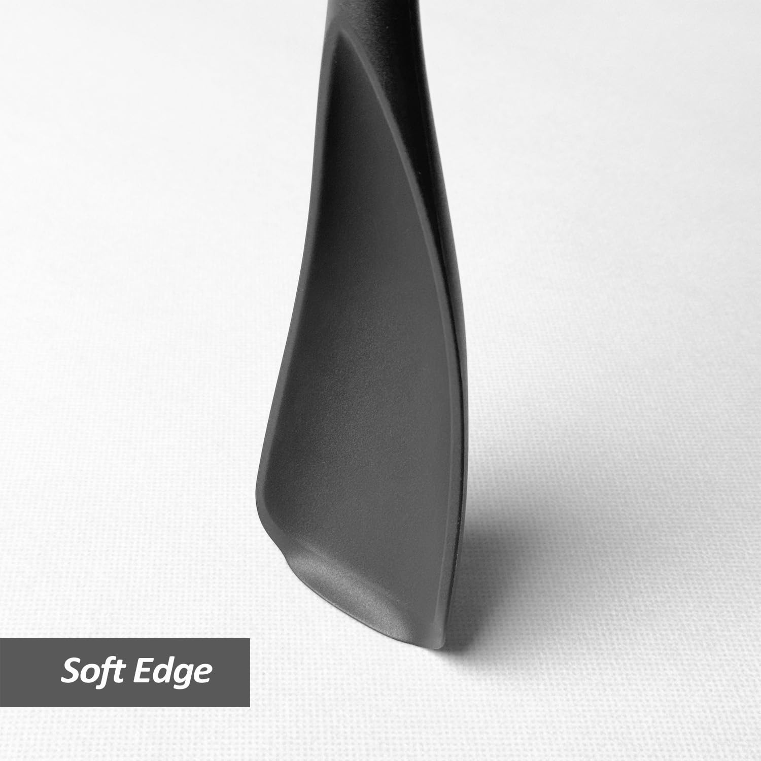 VOVOLY silicone spoon, dishwasher safe and easy to clean.