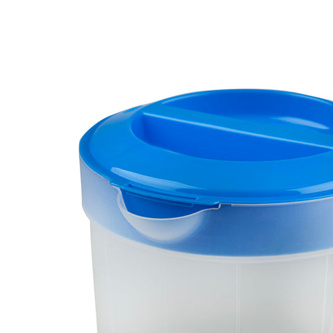 VOXRO pitcher dishwasher-freezer-safe tag shown, highlighting easy cleanup and storage.