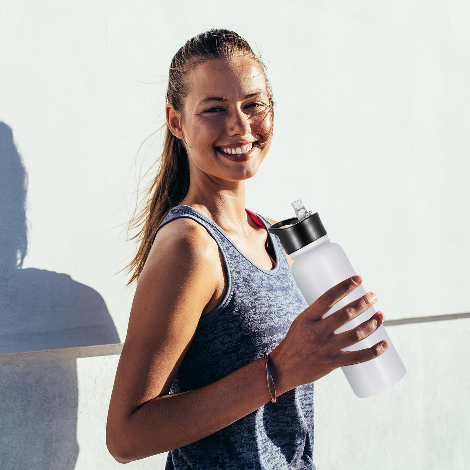 VQRRCKI bottle in a cup holder for travel convenience
