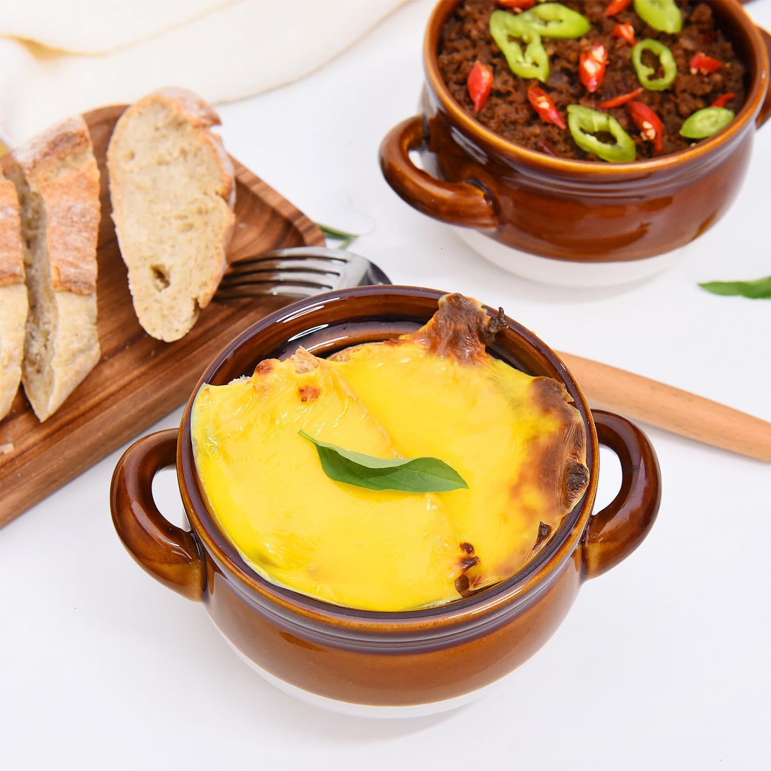 Vumdua 16oz capacity bowl ideal for soups and stews.