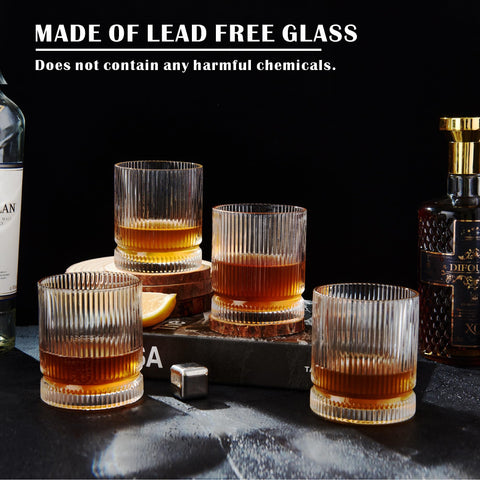 VUNDO 12 oz whiskey pour showcases clarity and color.