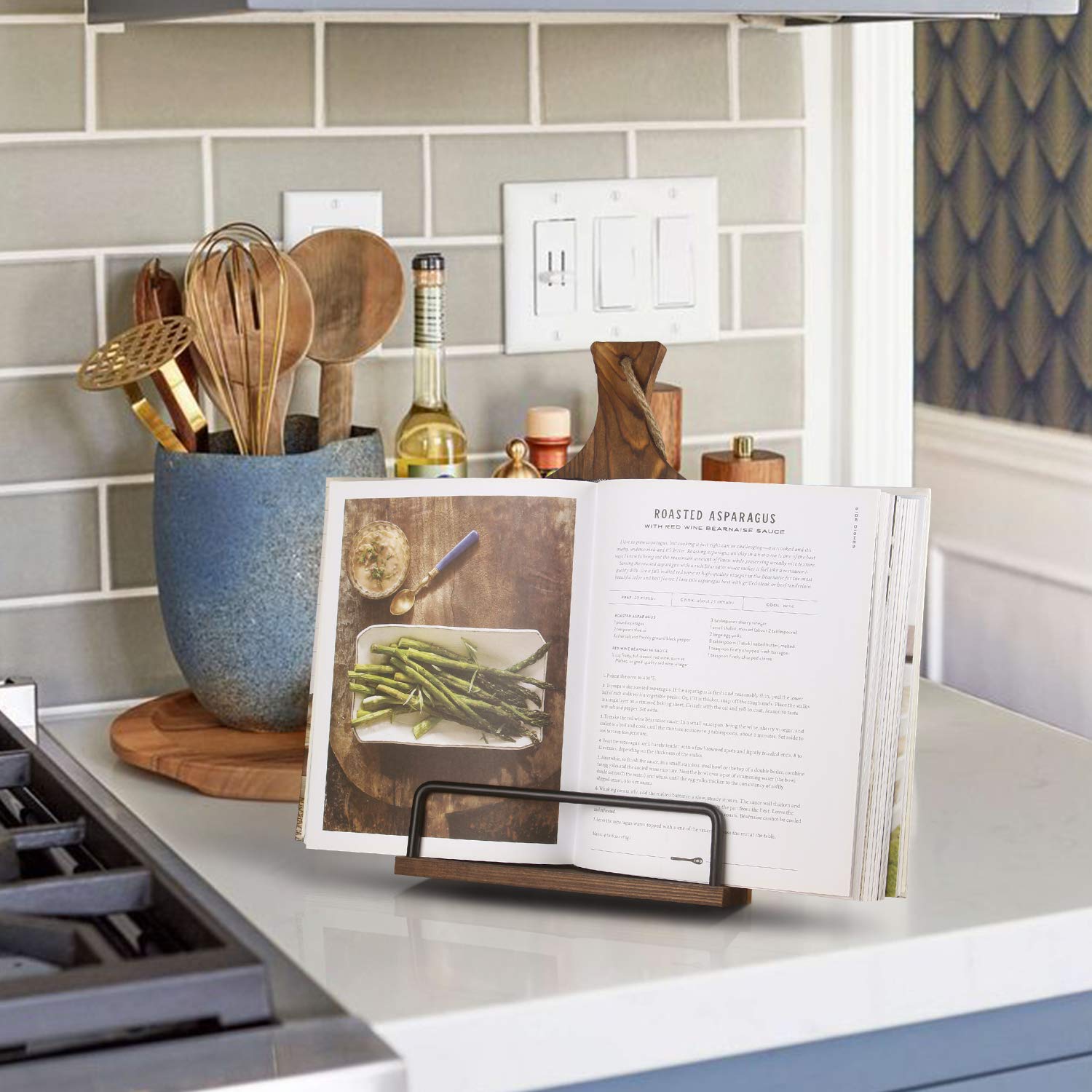 VYNOPA adjustable hinge kickstand shows ergonomic viewing angle for comfort