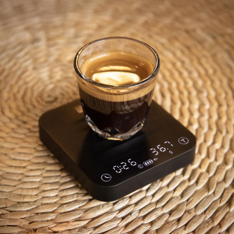 WACACO Exagram Pro with pour-over program guiding precise extraction.