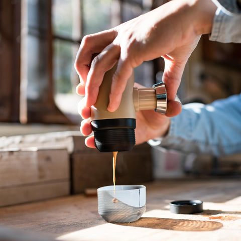 WACACO Minipresso NS2 no-electricity-operation enables camping coffee delight.
